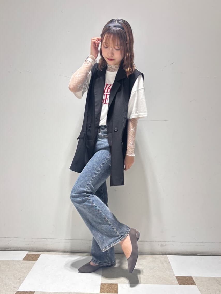 せらら⭐️さんの「ESPERANZA｜《定番》晴雨兼用クッションフラットパンプス」を使ったコーディネート