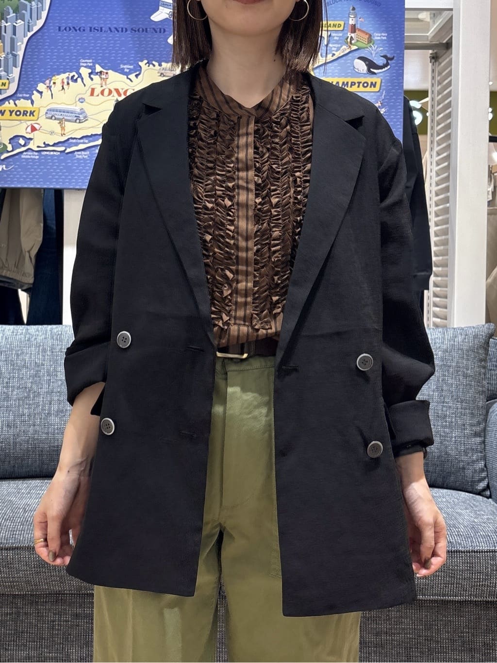 risaさんの「Dessin｜【洗える】フリルバンドカラー五分袖ブラウス」を使ったコーディネート