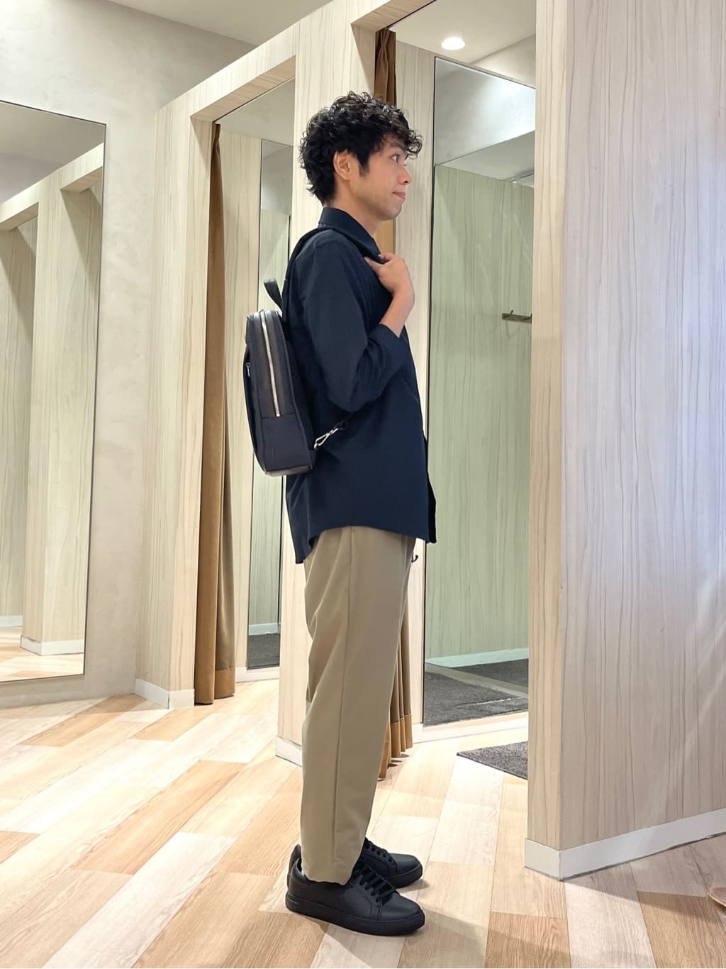 URAさんの「TAKEO KIKUCHI｜【COOL CITY WEAR】エアートール パンツ /接触冷感・通気性」を使ったコーディネート