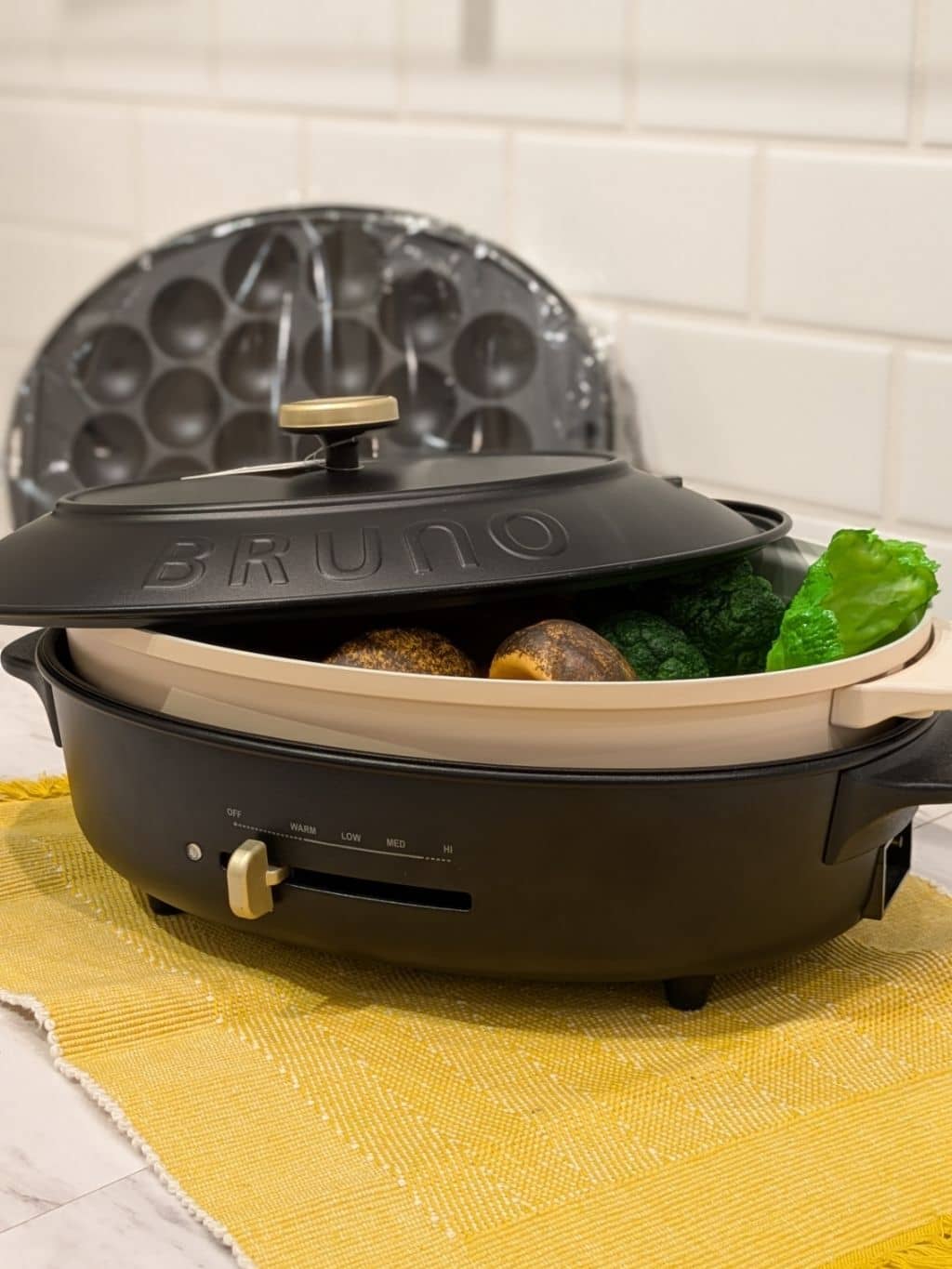 shino.さんの「212 KITCHEN STORE｜オーバルホットプレート ブラック ＜BRUNO ブルーノ＞」を使ったコーディネート