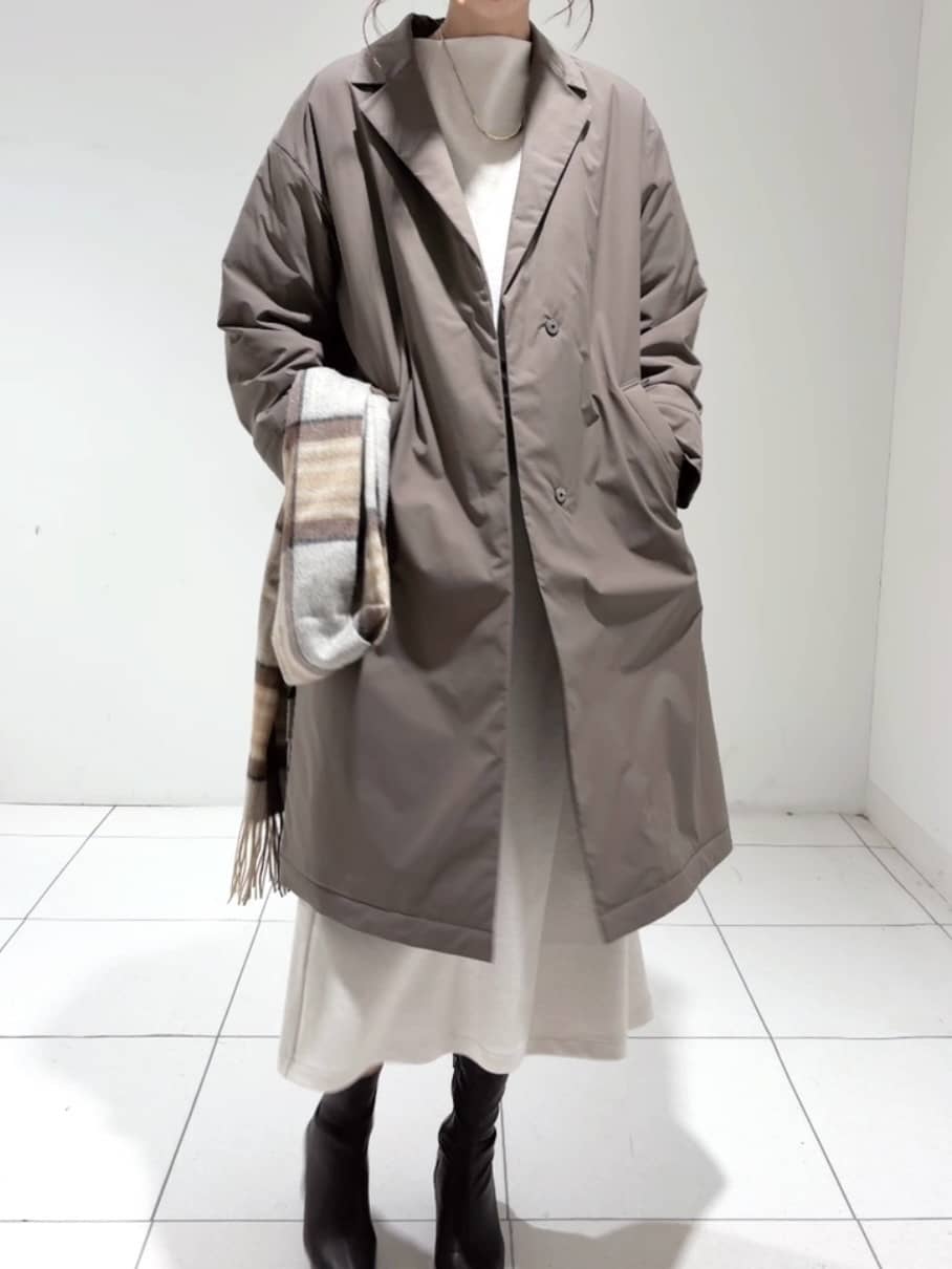 shioriさんの「INDIVI｜【超軽量／蓄熱】ライトパフチェスターコート」を使ったコーディネート