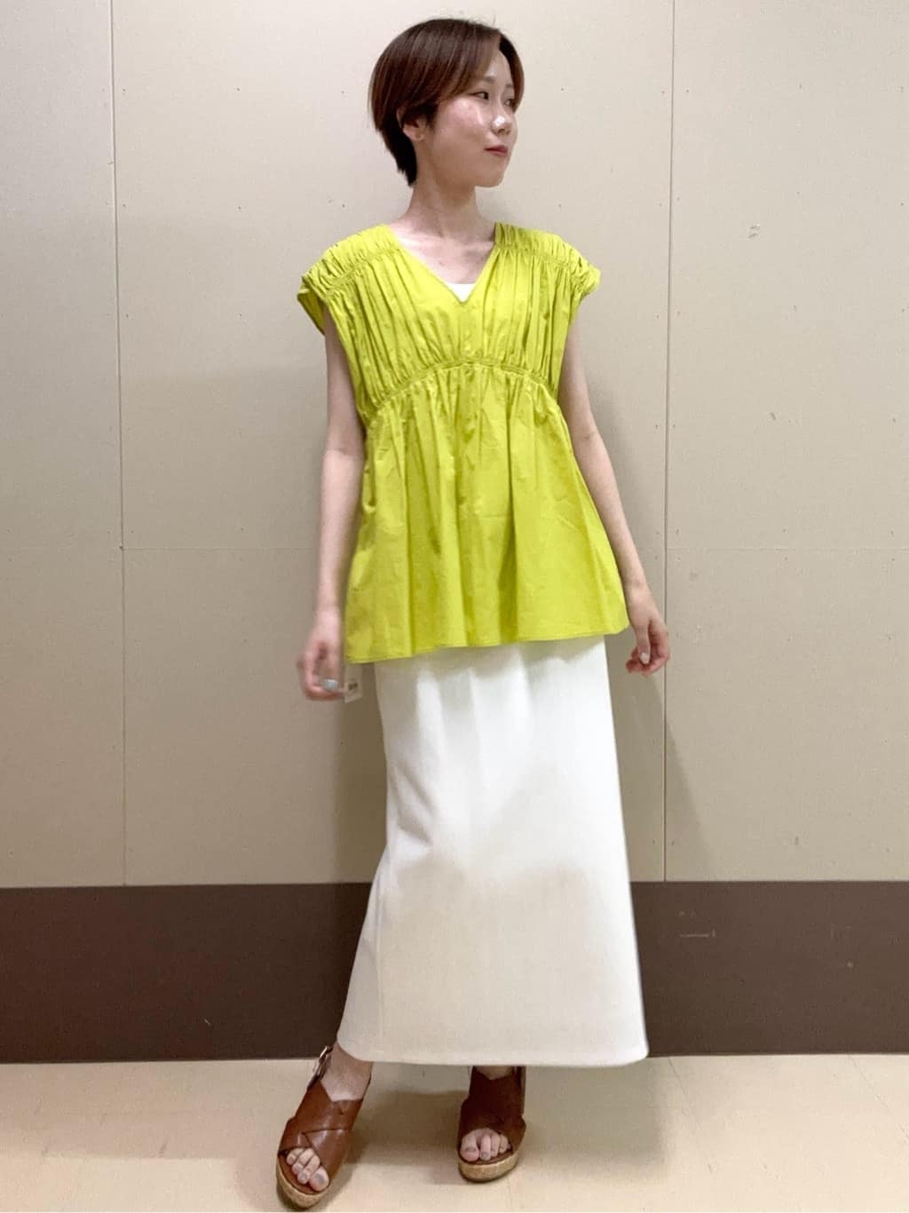 mioさんの「UNTITLED｜【後ろウエストゴム/ストレッチ性/オンオフ】ジャージナロースカート」を使ったコーディネート