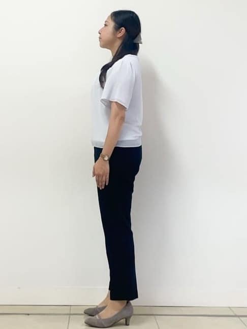 chisaさんの「Reflect｜【一枚着で着映え◎／ジャケットのインナーにも】フロント開きブラウス」を使ったコーディネート