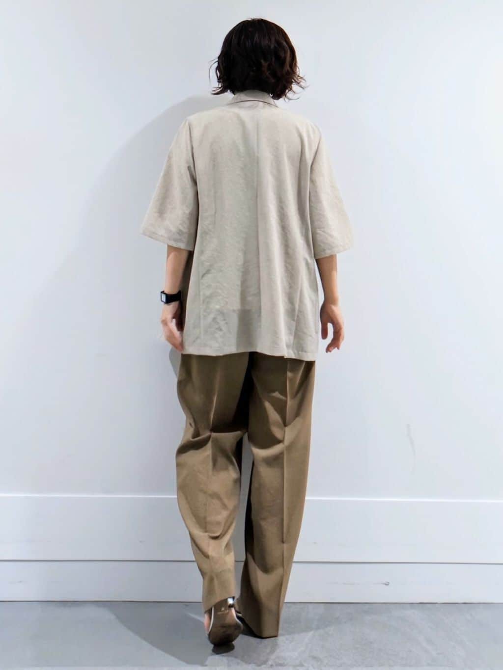 ミズタさんの「UNTITLED｜【吸水速乾/洗える】ハーフスリーブジャケット」を使ったコーディネート
