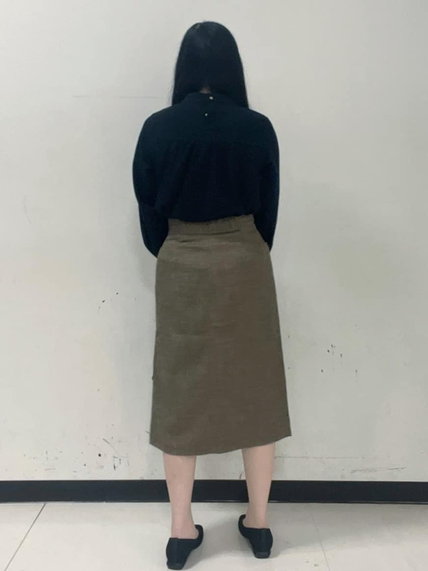 Hitomiさんの「index｜ボウタイフリルトップス【洗濯機OK／ストレッチ／イージーアイロン／防シワ】《S～3L》」を使ったコーディネート
