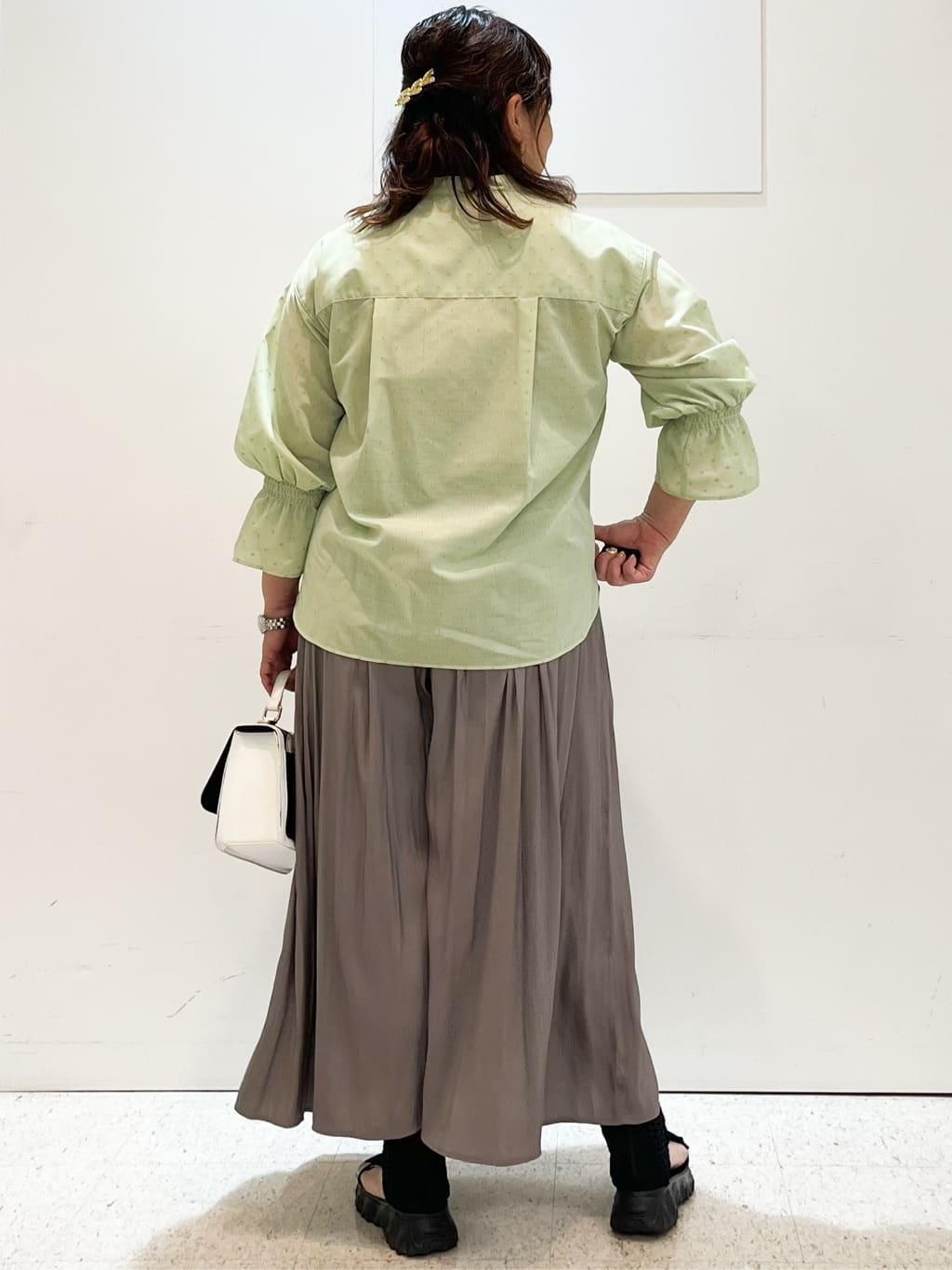 kimmyさんの「Reflect｜【ウエストゴム仕様／長く着られる◎】スカーチョパンツ」を使ったコーディネート