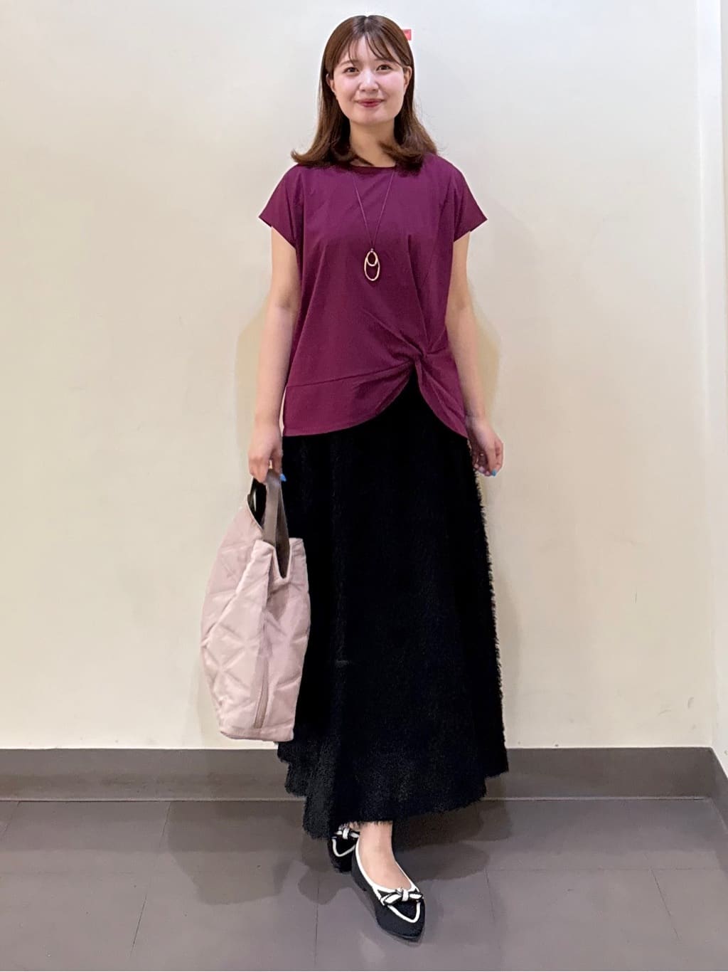 いくみさんの「UNTITLED｜【洗える/Tシャツ】ツイストプルオーバー」を使ったコーディネート