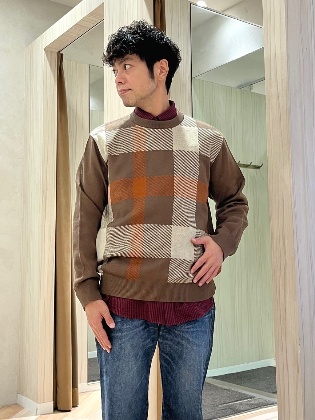 URAさんの「TAKEO KIKUCHI｜【Made in JAPAN】ビッグチェック＆スライドパズル柄 ニット」を使ったコーディネート