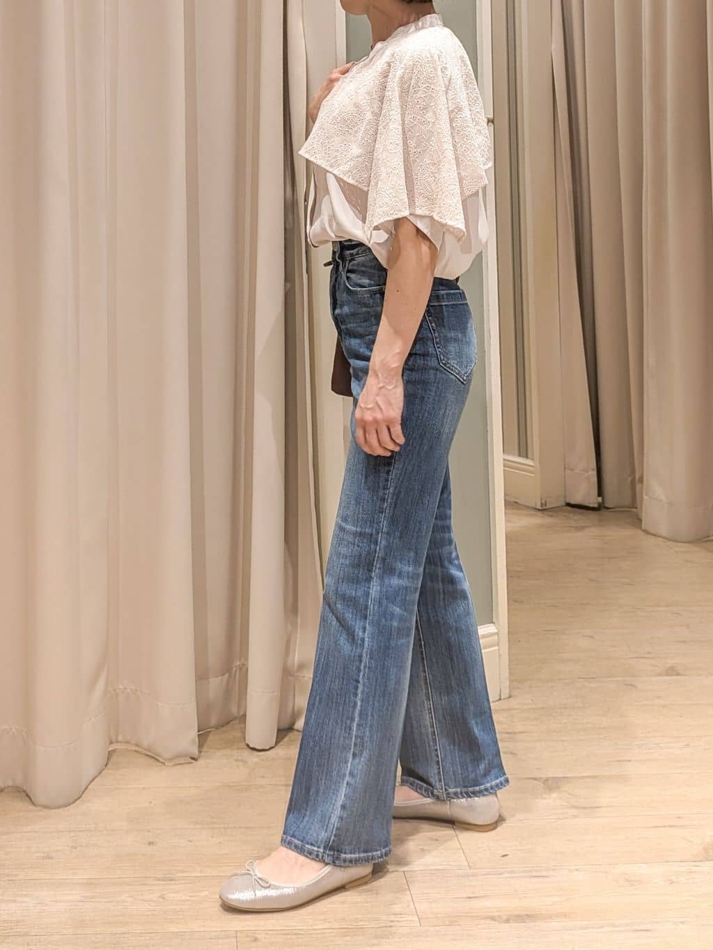 ちゃさんの「grove｜【美シルエット/選べる着丈】大人のためのソフトフレアーデニム」を使ったコーディネート