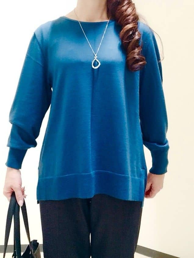 花さんの「Reflect｜【ちくちくしない／アンサンブル可／通勤におすすめ◎】オフボディニット」を使ったコーディネート
