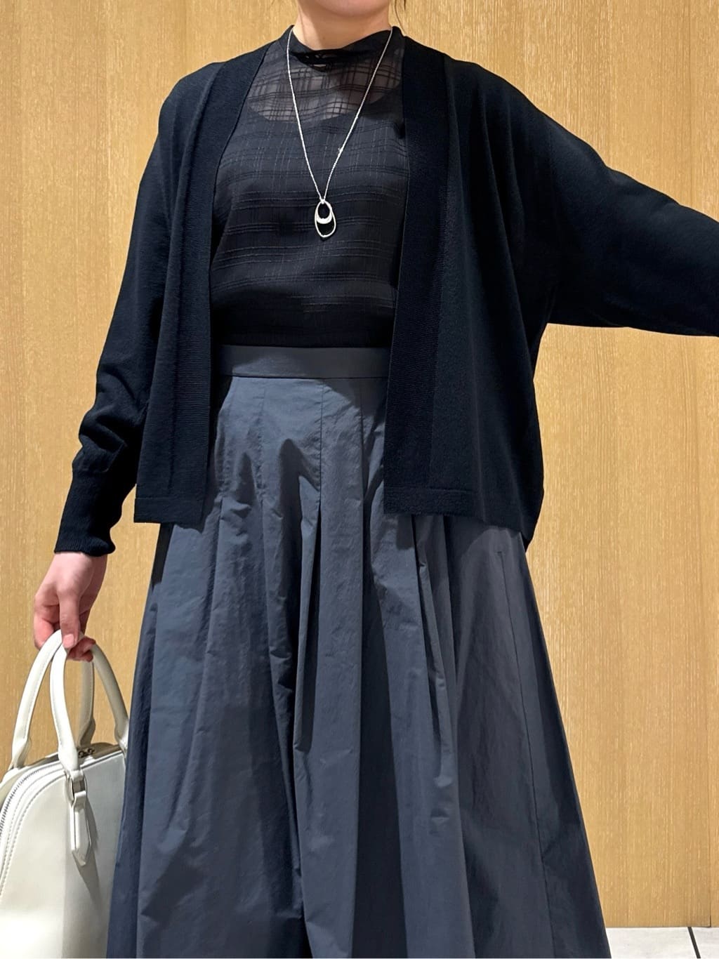 nanaさんの「UNTITLED｜【シアー】チェックスタンドネックブラウス」を使ったコーディネート