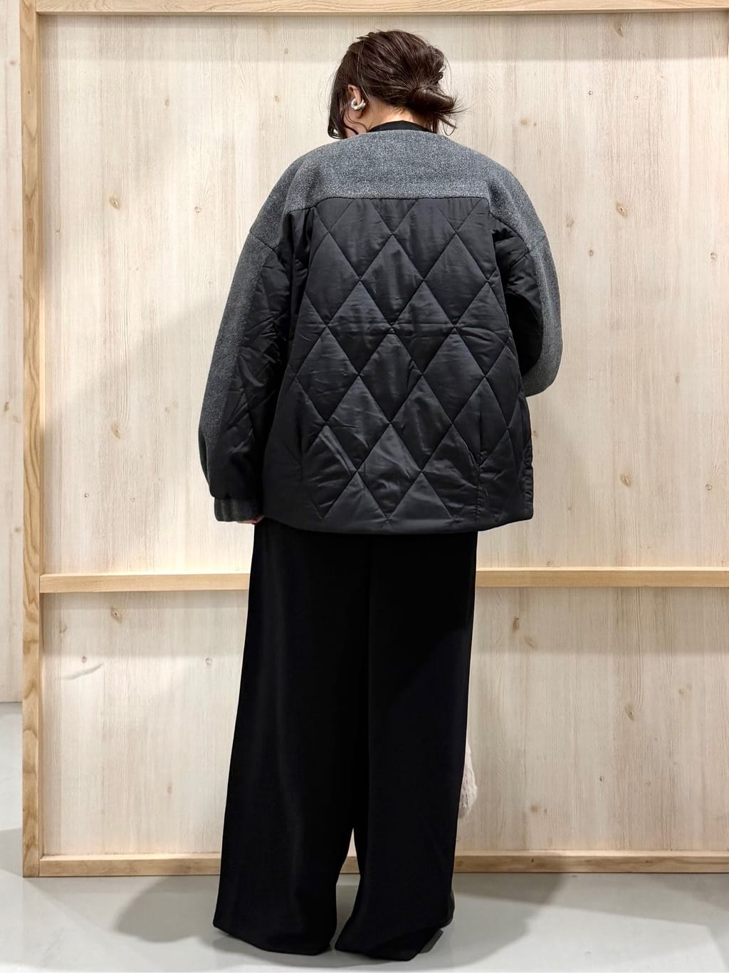 nanaさんの「THE SHOP TK｜前後で印象が変わる ドッキングノーカラージャケット」を使ったコーディネート