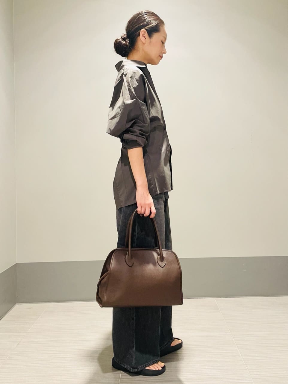 Annさんの「DRESSTERIOR｜ヴィンテージ加工ワイドデニムパンツ」を使ったコーディネート