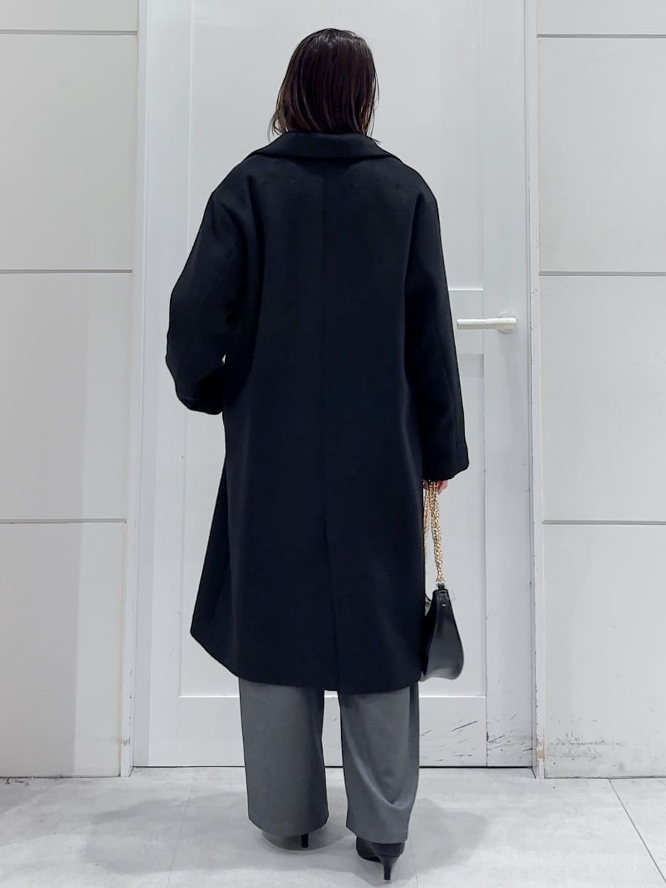 yuka.aさんの「OPAQUE.CLIP｜カシミヤブレンドウールチェスターコート」を使ったコーディネート