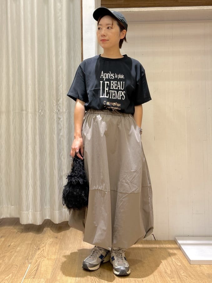 ga_riさんの「THE SHOP TK｜アソートロゴTシャツ【接触冷感/防シワ/吸水速乾/UVケア/洗濯機OK】」を使ったコーディネート