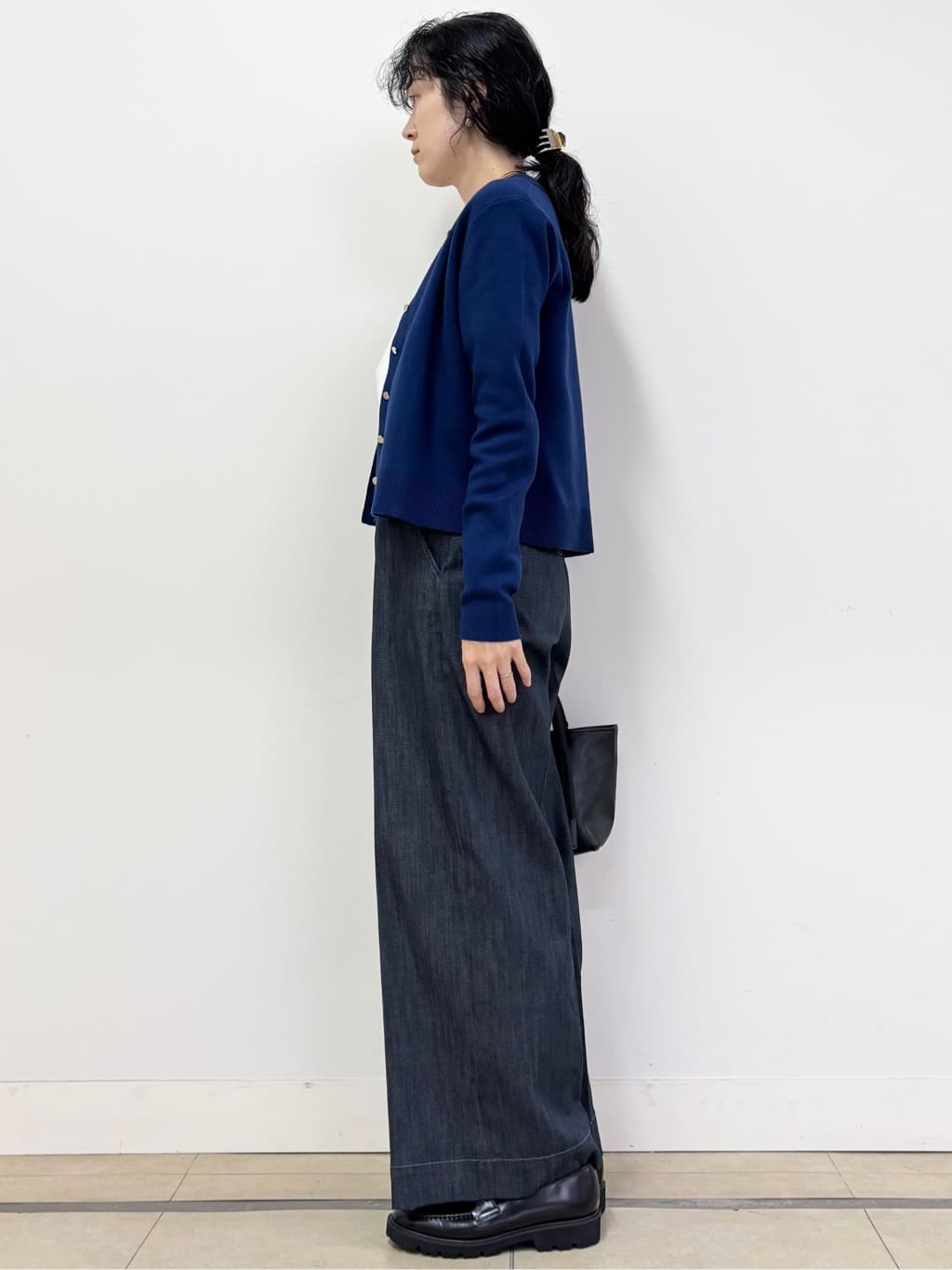 YOKOTAさんの「DRESSTERIOR｜◆【洗える/カシミヤ混】ウォッシャブルコットンカシミヤカーディガン」を使ったコーディネート