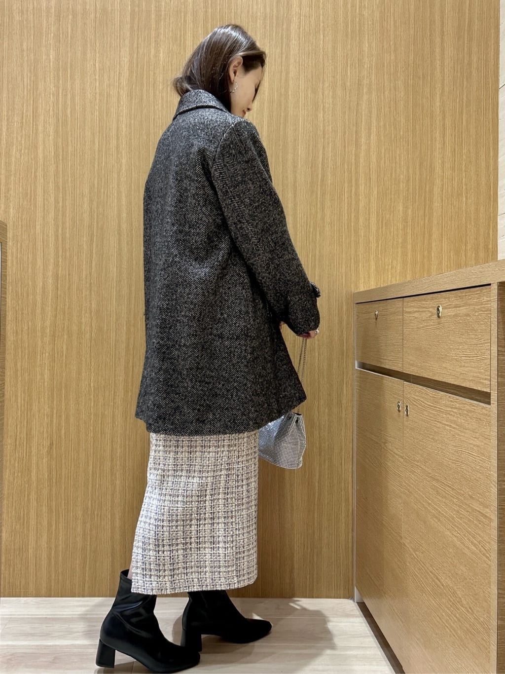 maiさんの「OPAQUE.CLIP｜ヘリンボーンステンカラーコート」を使ったコーディネート