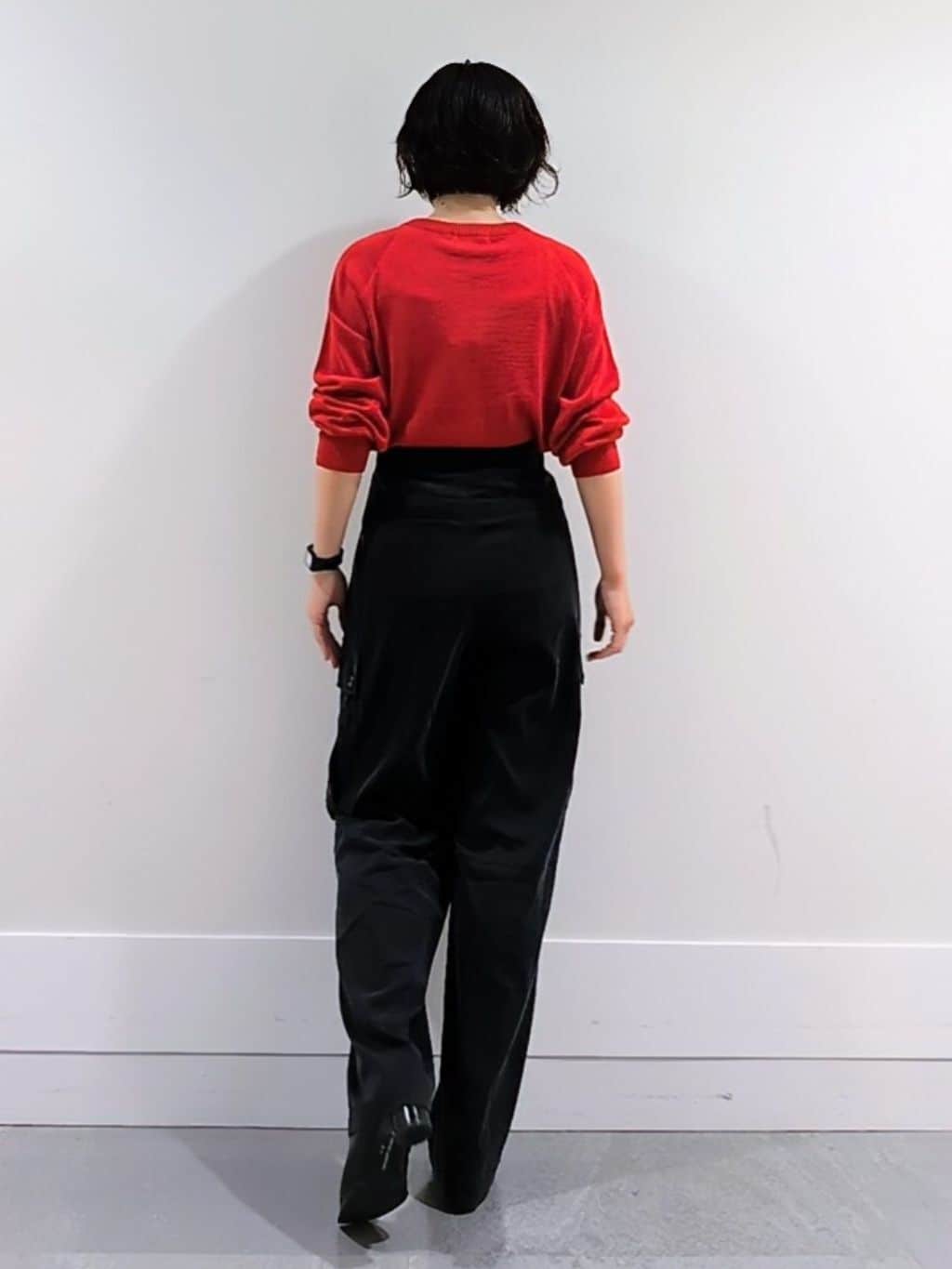 ミズタさんの「UNTITLED｜【8色展開／コンパクト丈】レーヨン混 コクーンニット」を使ったコーディネート