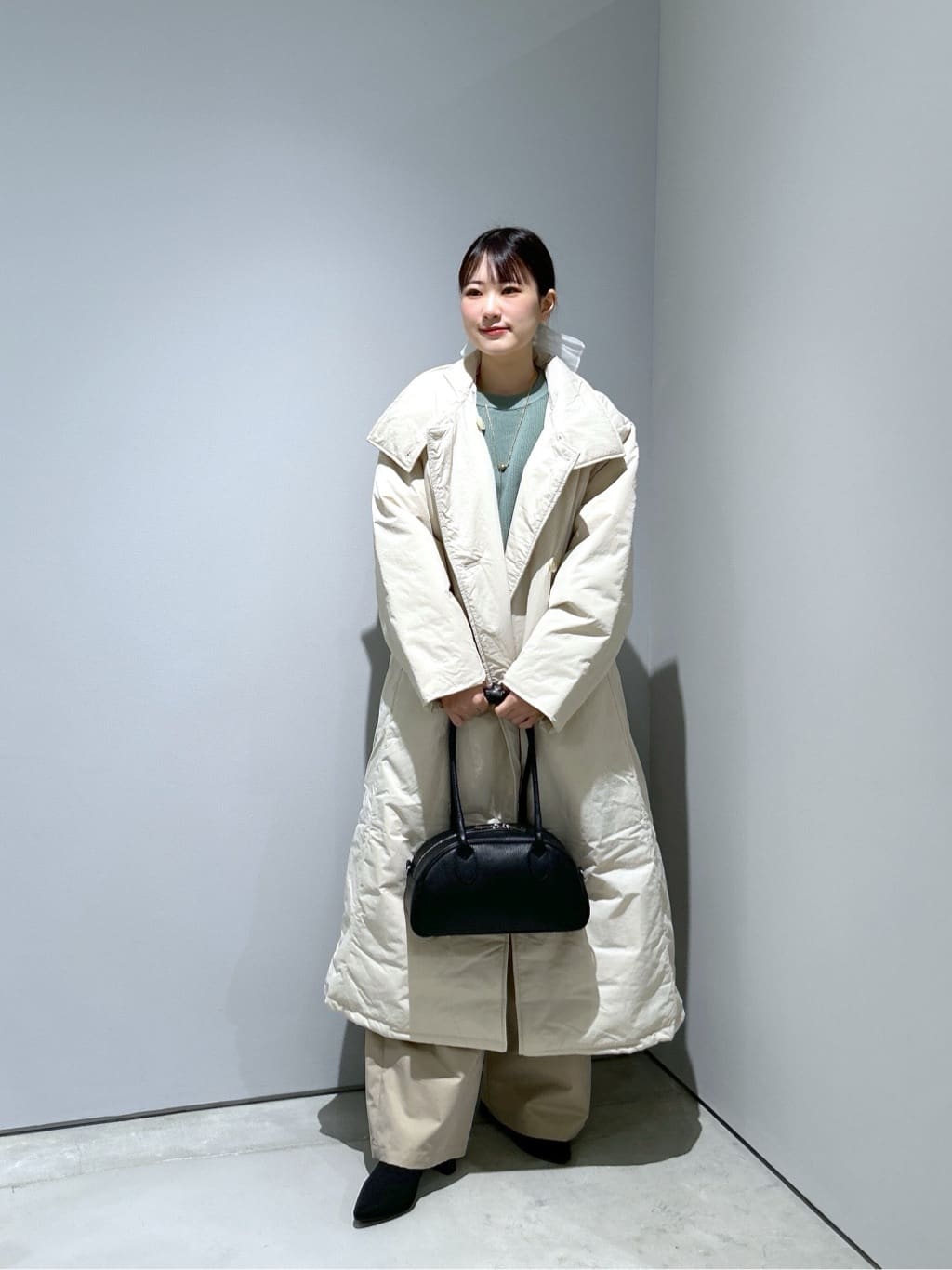 Renoさんの「INDIVI｜チノシャンプレータックパンツ」を使ったコーディネート