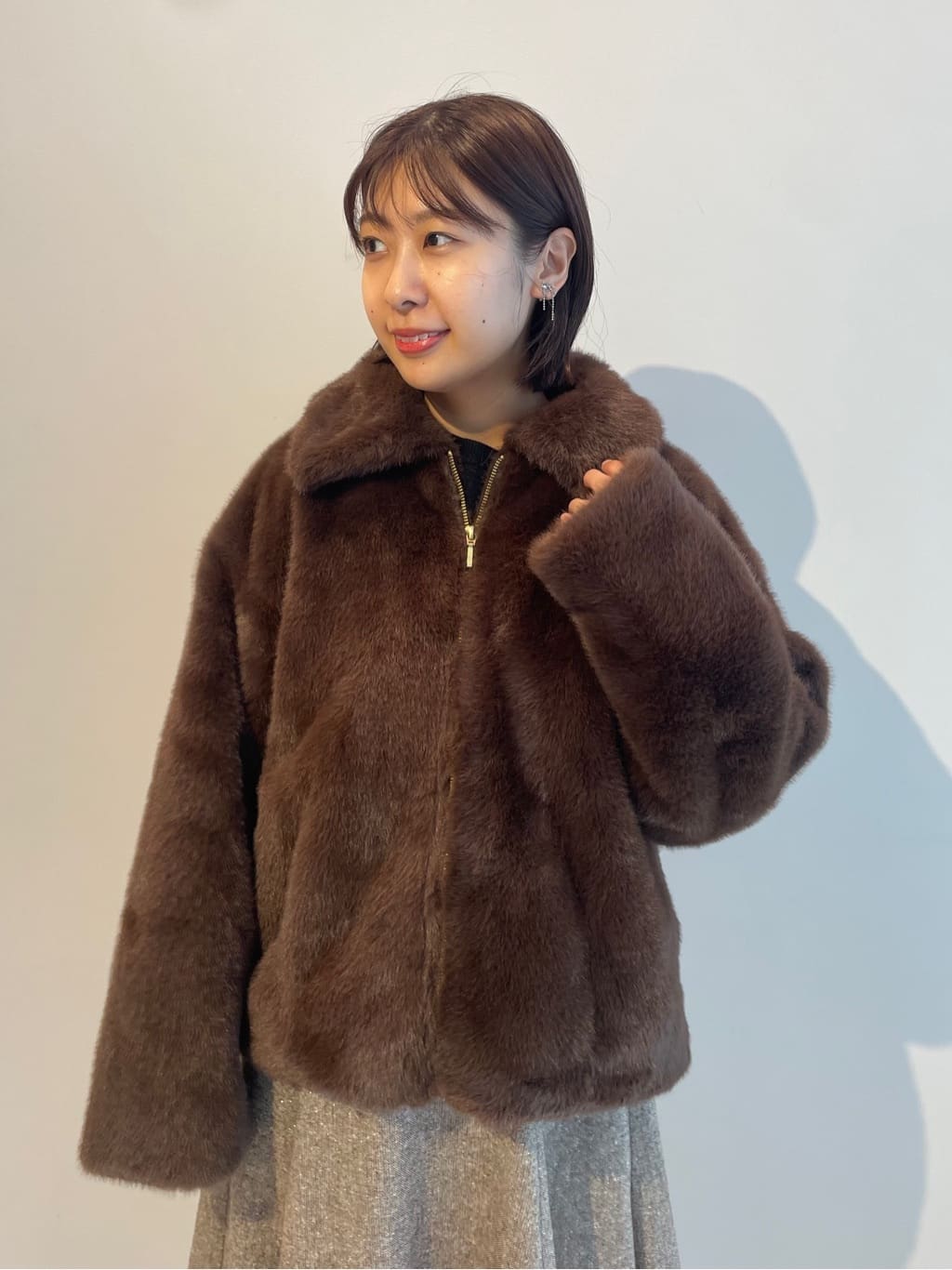 abeさんの「Couture brooch｜【通勤・大人上品】ラメツイード フレアスカート」を使ったコーディネート