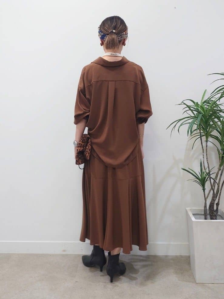 MUTSUKOさんの「UNTITLED｜【セットアップ可/スキッパー/ゆったり】リラクパウダーシャツ」を使ったコーディネート
