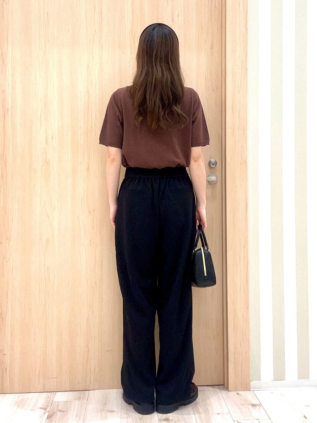 ririさんの「SHOO･LA･RUE｜【洗える/S-LL/前後2WAY】きれい見え 刺繍ニットカーディガン」を使ったコーディネート