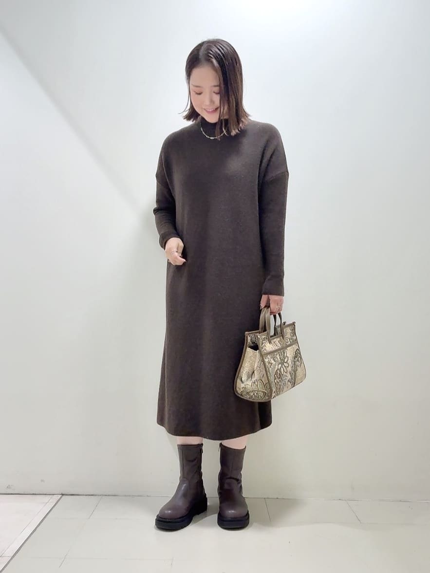 YUIさんの「UNTITLED｜【洗える/軽羽織り】マシュマロタッチ　スエード調コート」を使ったコーディネート
