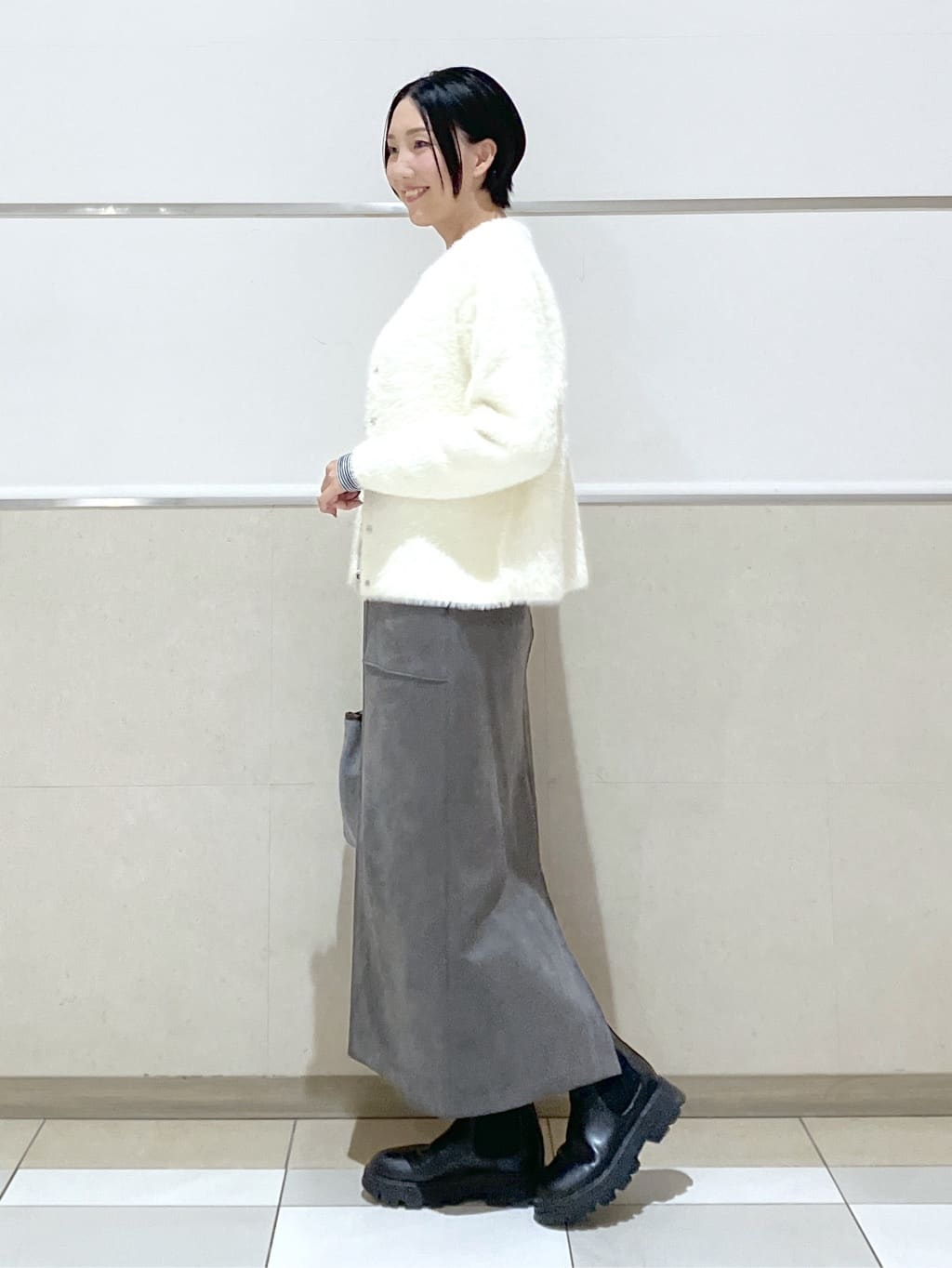 eriko さんの「Dessin｜【セットアップ可・洗える】マシュマロスウェードスカート」を使ったコーディネート