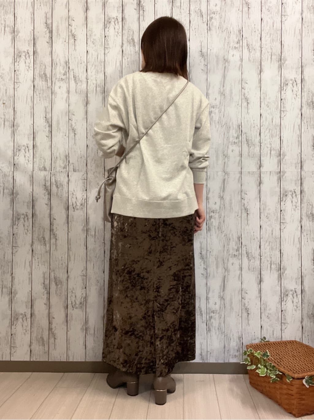 シカさんの「SHOO･LA･RUE｜グラフィックアソート裏毛スウェット」を使ったコーディネート