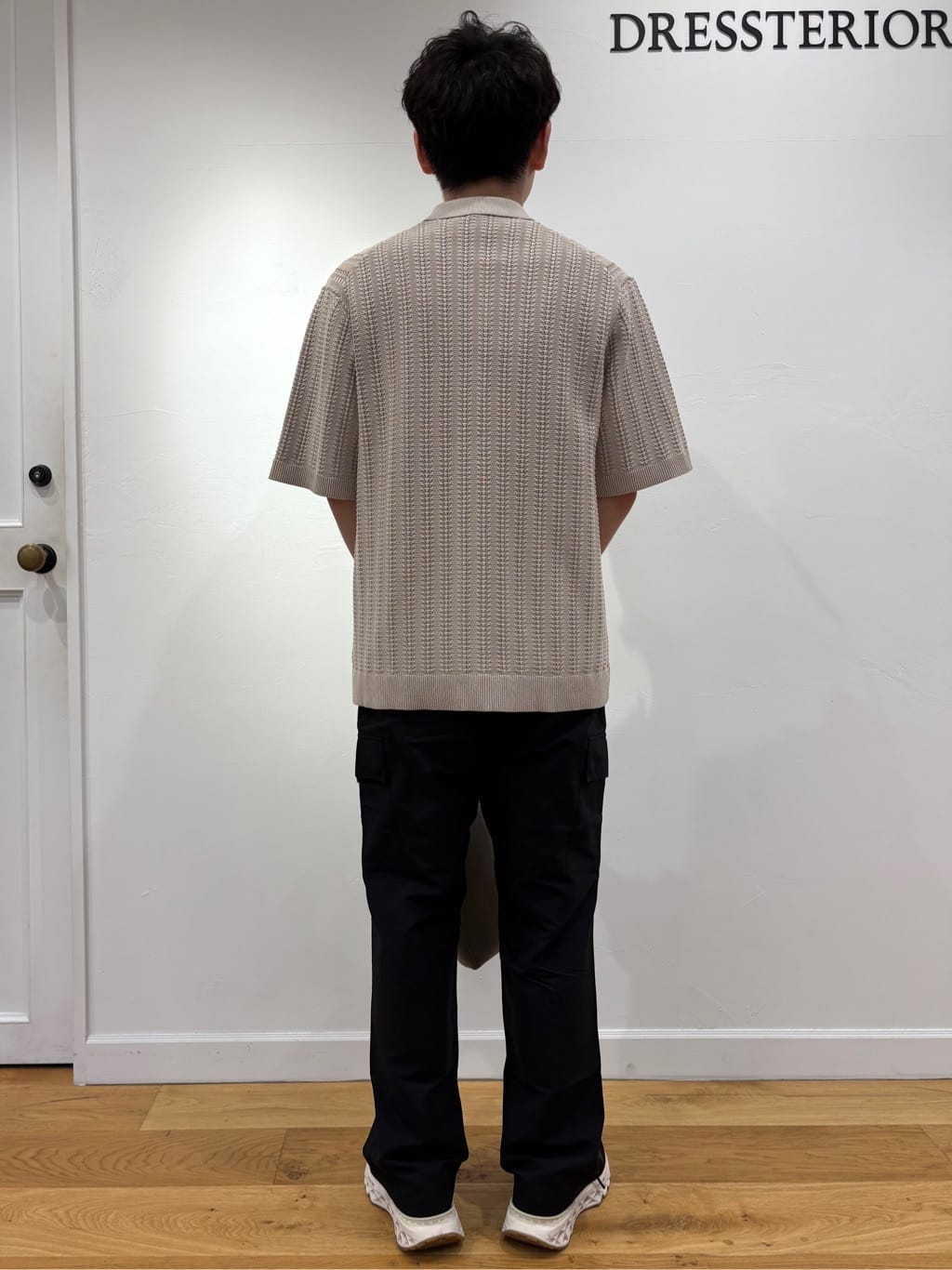 ABEさんの「DRESSTERIOR｜【撥水仕様】シュリンクレザー ショルダーバッグ」を使ったコーディネート