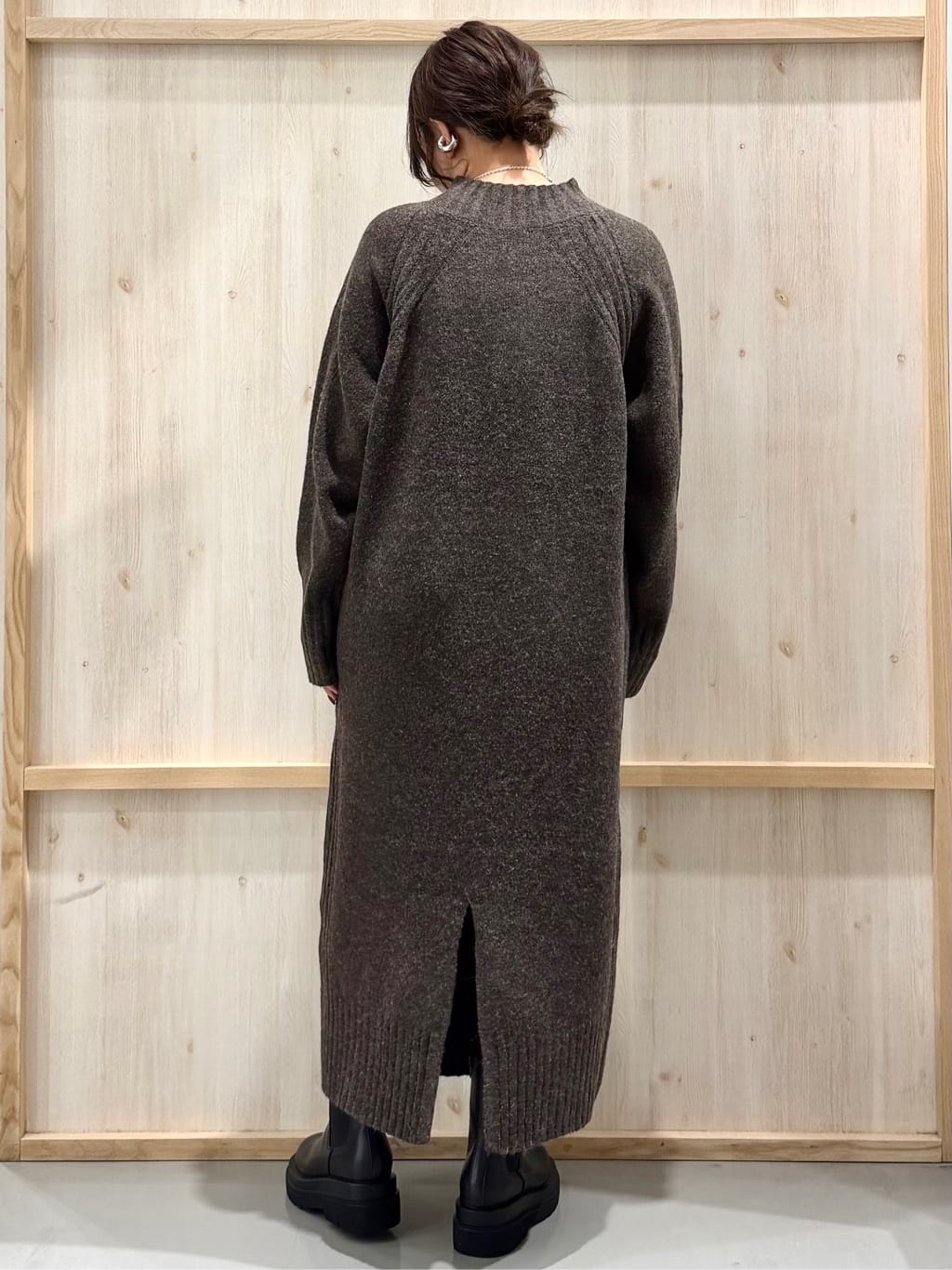 nanaさんの「THE SHOP TK｜きれいめにもカジュアルにも ノーカラーキルトジャケット」を使ったコーディネート