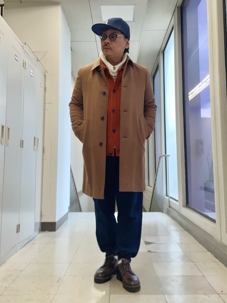 MAKOTO AIさんの「TAKEO KIKUCHI｜カシミヤブレンド ビーバー調ステンカラーコート」を使ったコーディネート