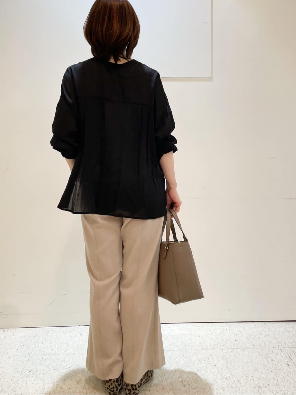 めいさんの「Reflect｜【接触冷感／マシンウォッシュ可／ウエスト総ゴム】ワイドシルエットパンツ」を使ったコーディネート