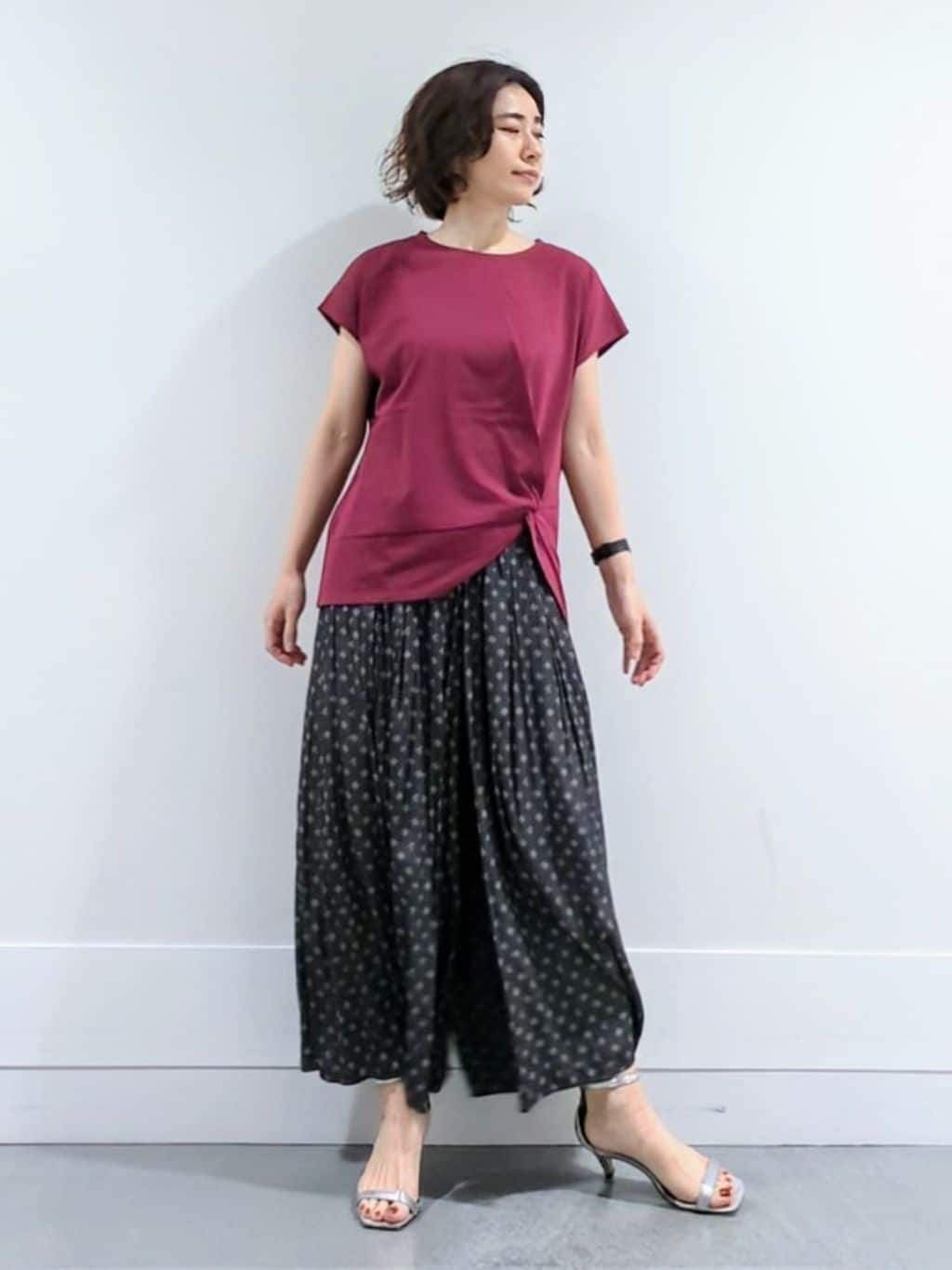 ミズタさんの「UNTITLED｜【洗える/Tシャツ】ツイストプルオーバー」を使ったコーディネート