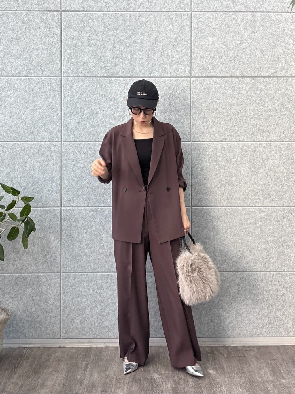 kotakiさんの「INDIVI｜Comfy SET UP｜イージーストレートワイドパンツ【セットアップ対応／通勤/カセット服】」を使ったコーディネート