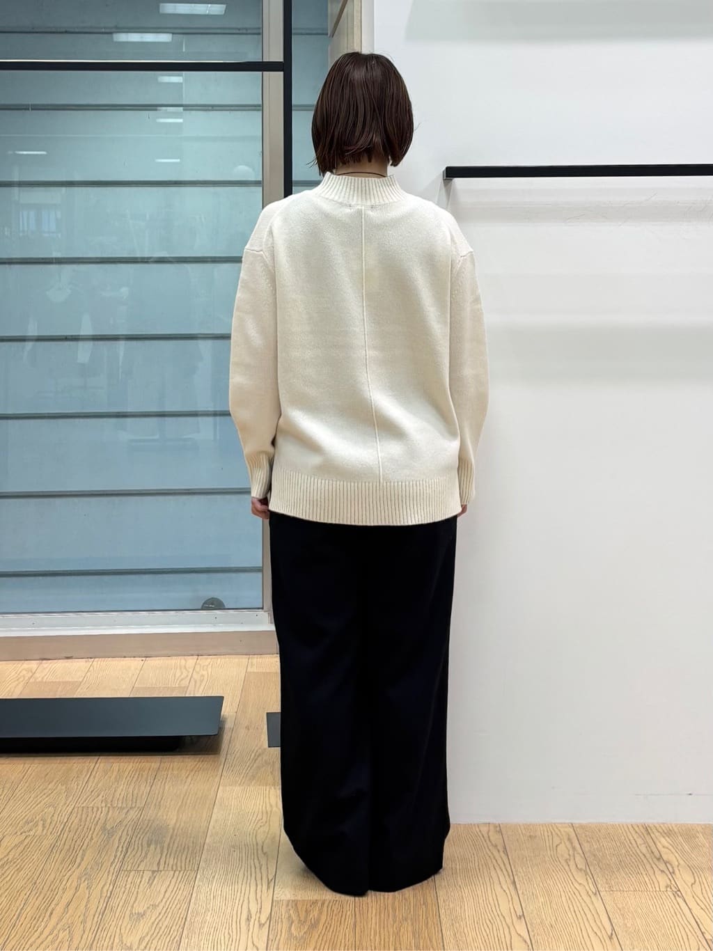 asamiさんの「INDIVI｜【冬ニット人気NO．1！／カシミヤ混】ミドルゲージハイネックニット」を使ったコーディネート