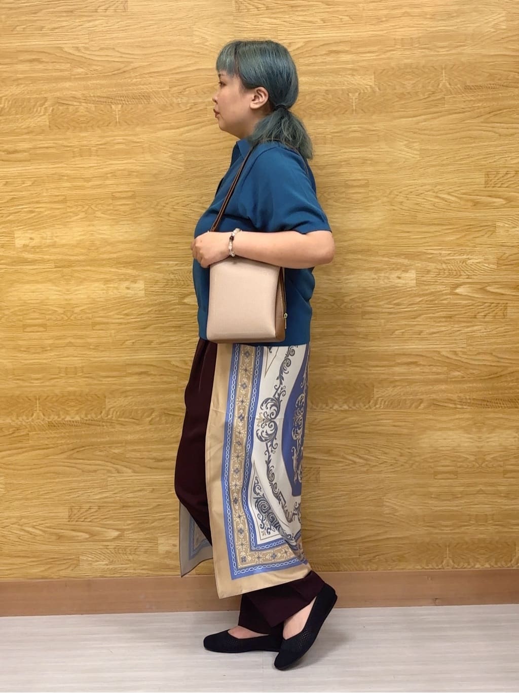 ぁむさんの「SHOO･LA･RUE｜【S-LL/洗える】大人の抜け感 スキッパーニット」を使ったコーディネート