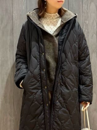meiさんの「SHOO･LA･RUE｜【撥水/フード取り外し可】冬に嬉しいこだわり満載 ひょうたん柄キルトコート」を使ったコーディネート