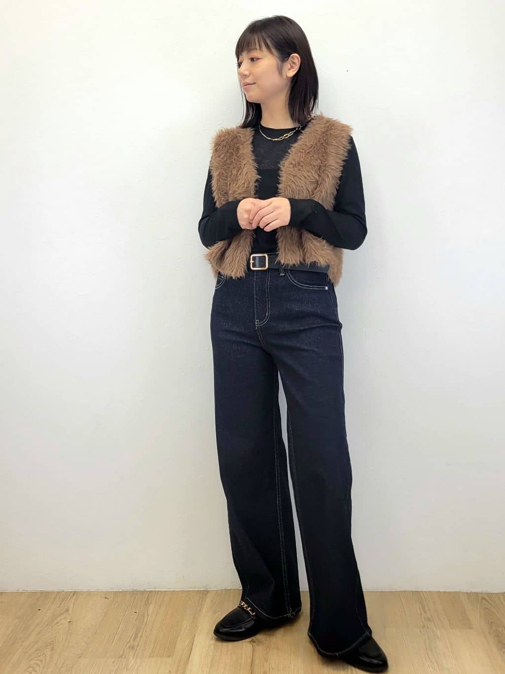 LISAさんの「OPAQUE.CLIP｜シアーラウンドネックカットソー【洗濯機洗い可】」を使ったコーディネート
