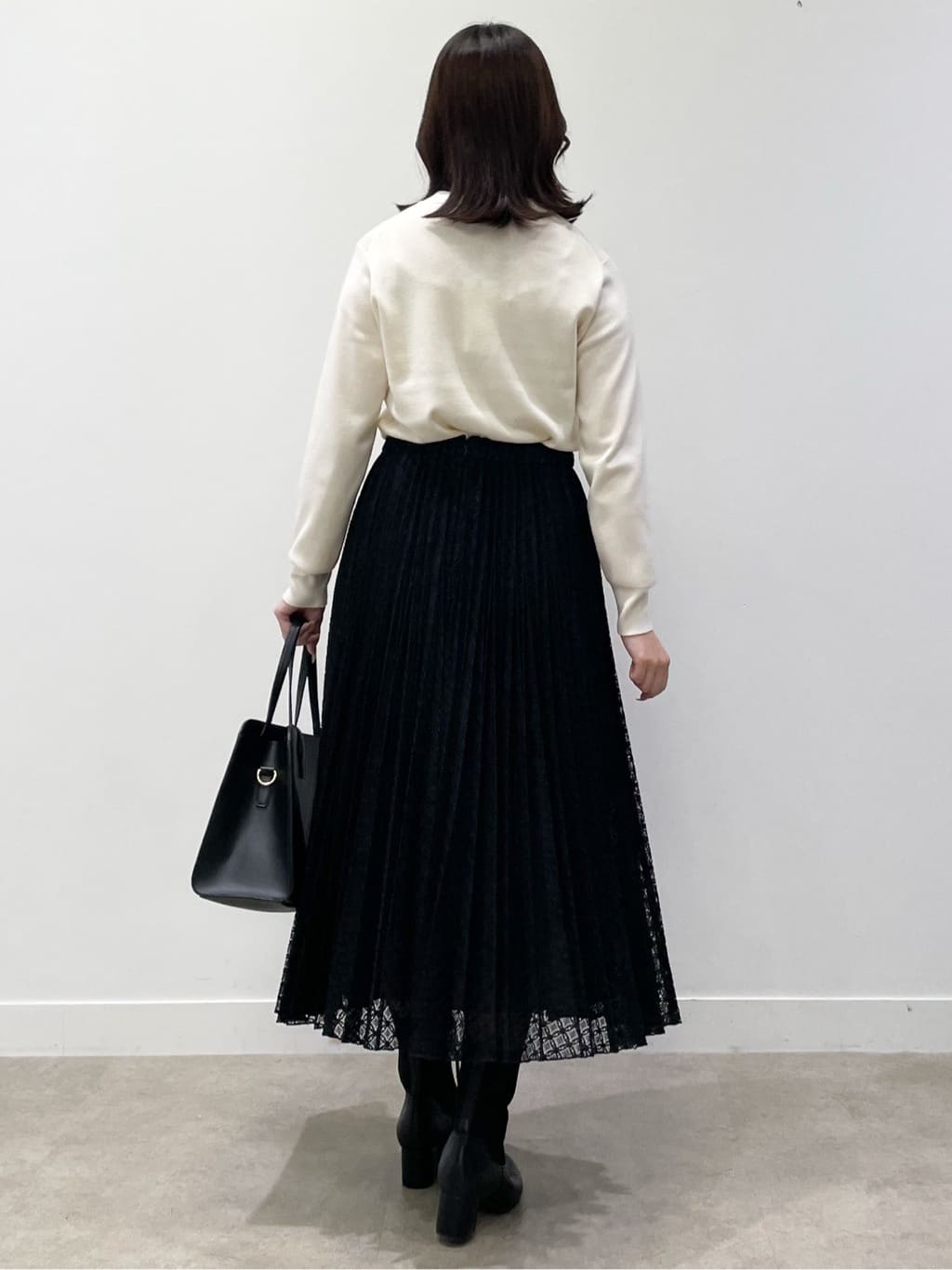 yukariさんの「Reflect｜【イージーケア】サークルダイヤ柄レースプリーツスカート」を使ったコーディネート