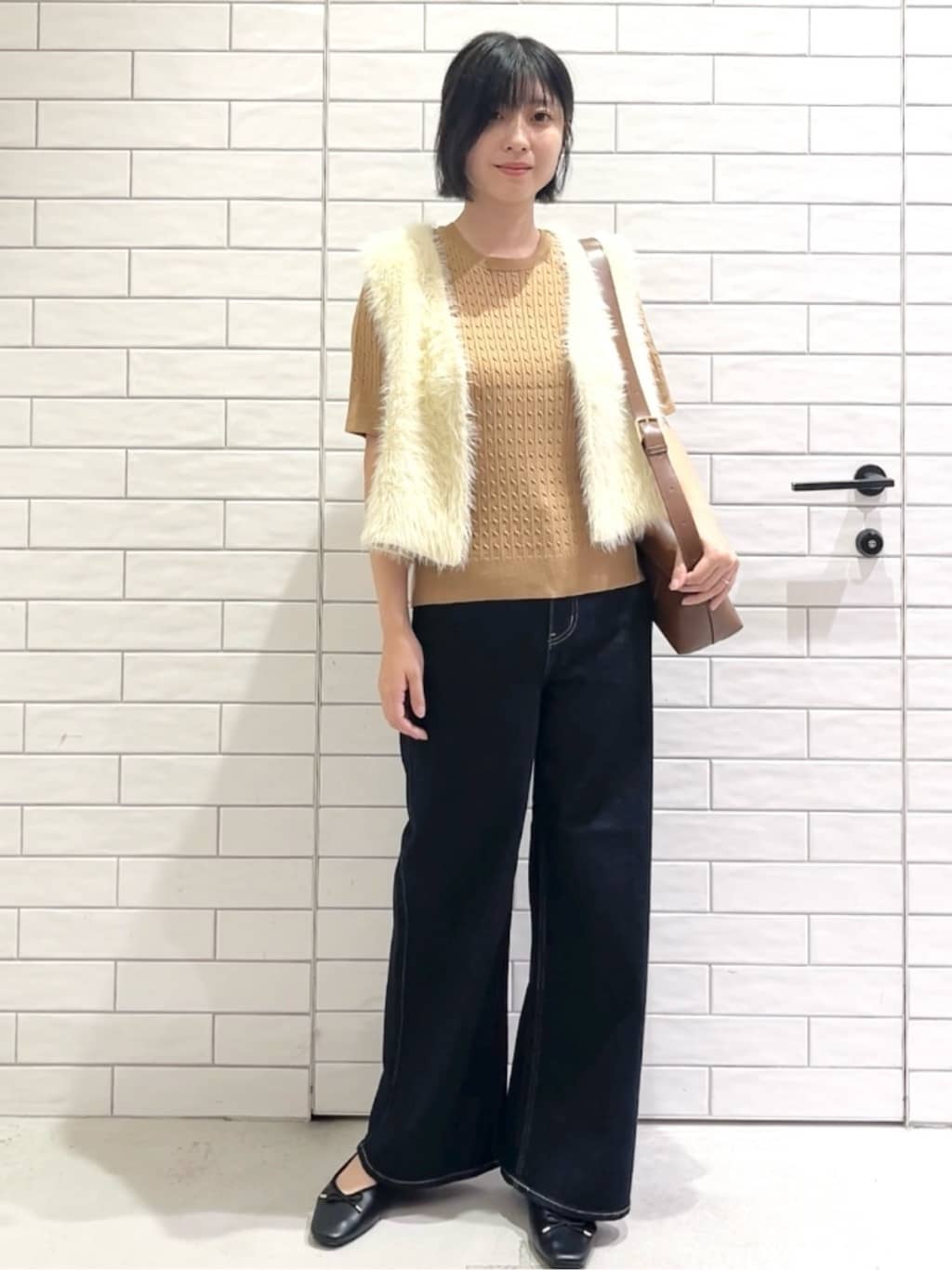 しおりさんの「OPAQUE.CLIP｜ケーブルハーフスリーブニット【UVケア／洗濯機OK】《6col／S～LL》」を使ったコーディネート