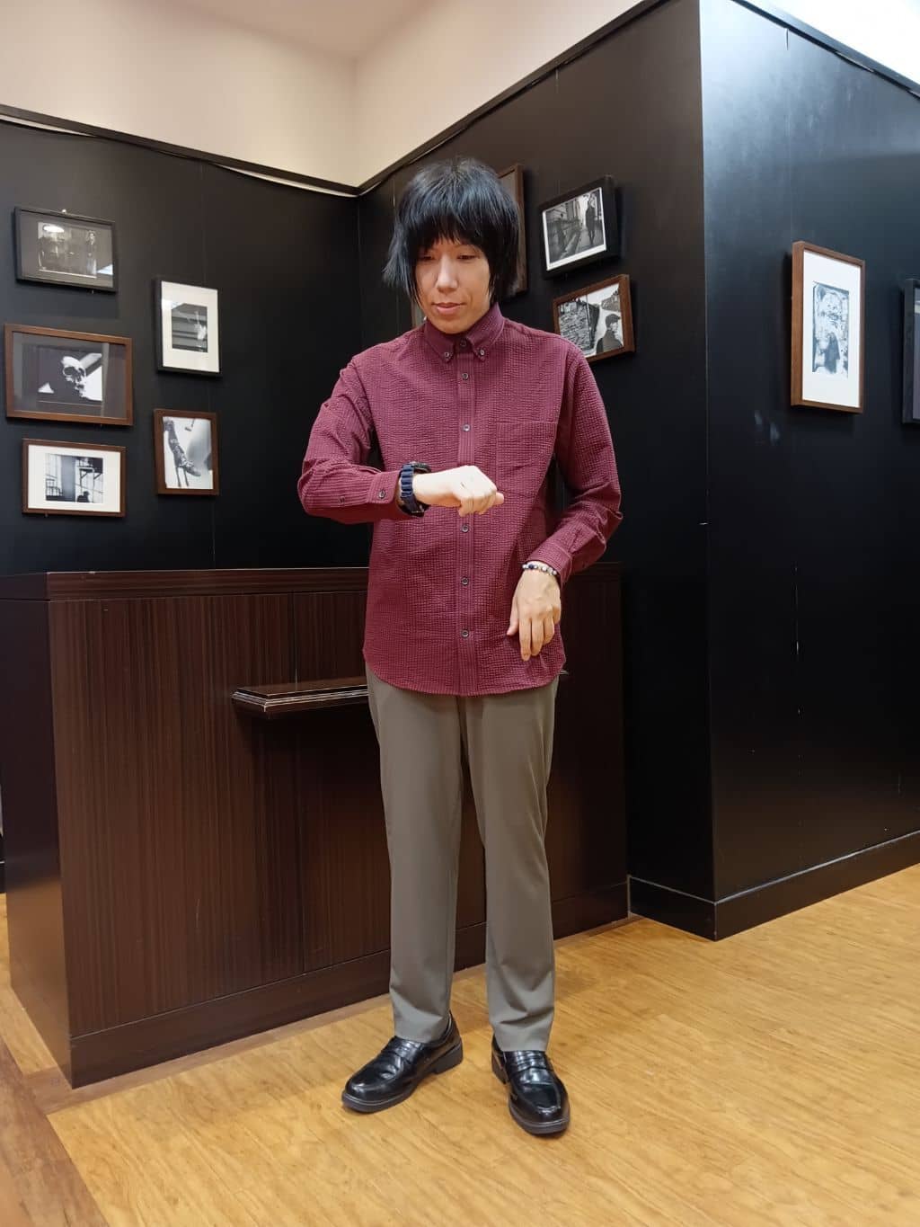moritaさんの「TAKEO KIKUCHI｜サイドゴアウエスト スリム スラックス」を使ったコーディネート