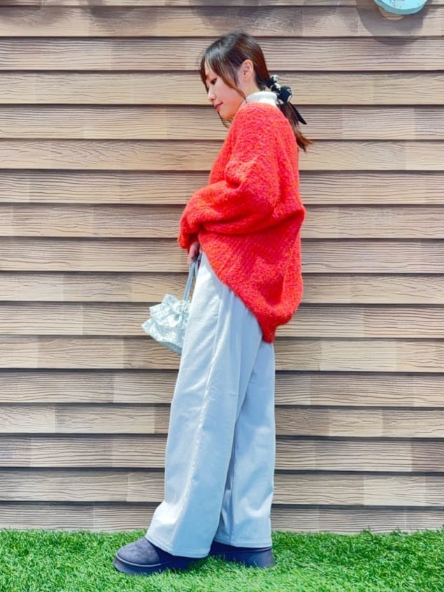 himiさんの「SHOO･LA･RUE｜ブークレカラーVネックカーディガン」を使ったコーディネート