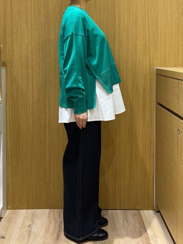 chiakiさんの「OPAQUE.CLIP｜《ツインセット》リラクシーサイドスリットニット&times;ドッキングタンク【洗濯機洗い可】」を使ったコーディネート