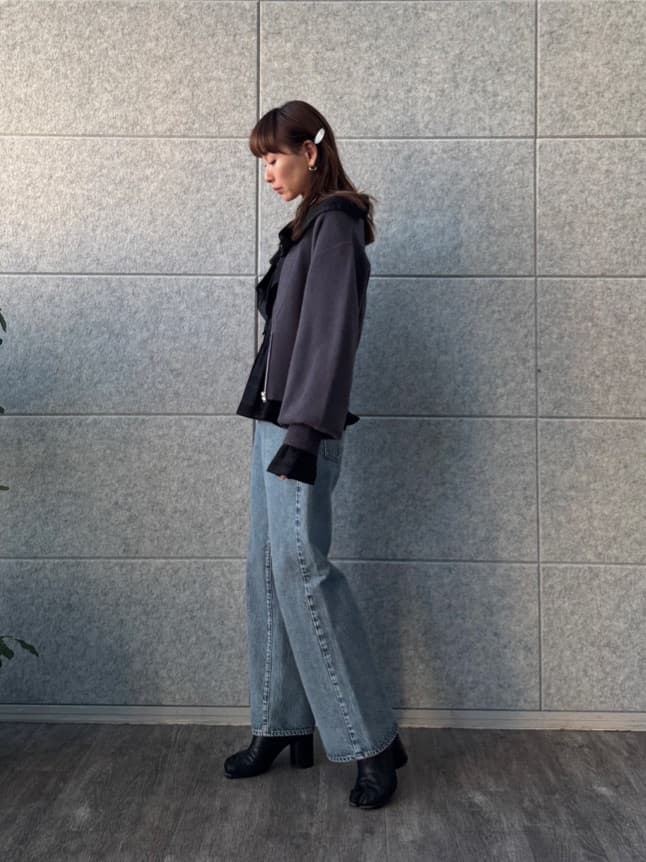 designer yukaさんの「CODE A｜dream ruffle lace blouse」を使ったコーディネート
