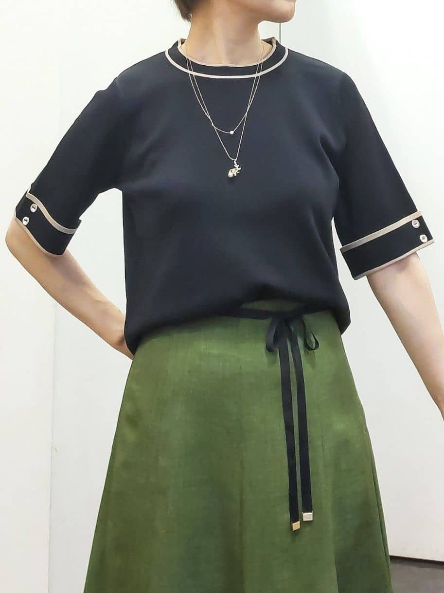 やまちゃんさんの「grove｜ドットで華やぐ　軽やかマーメイドスカート」を使ったコーディネート
