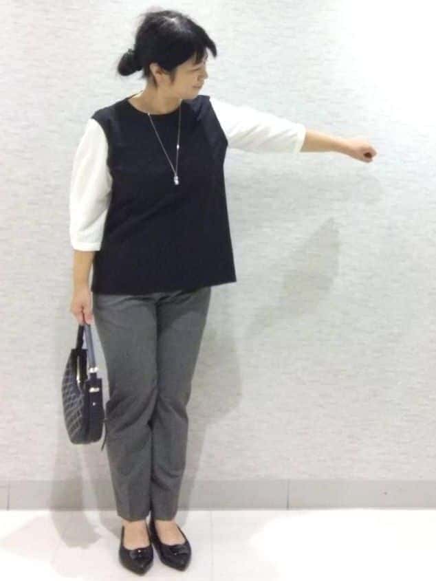 sakoさんの「Reflect｜【私のパンツ／手洗い可】ベーシックテーパードパンツ」を使ったコーディネート