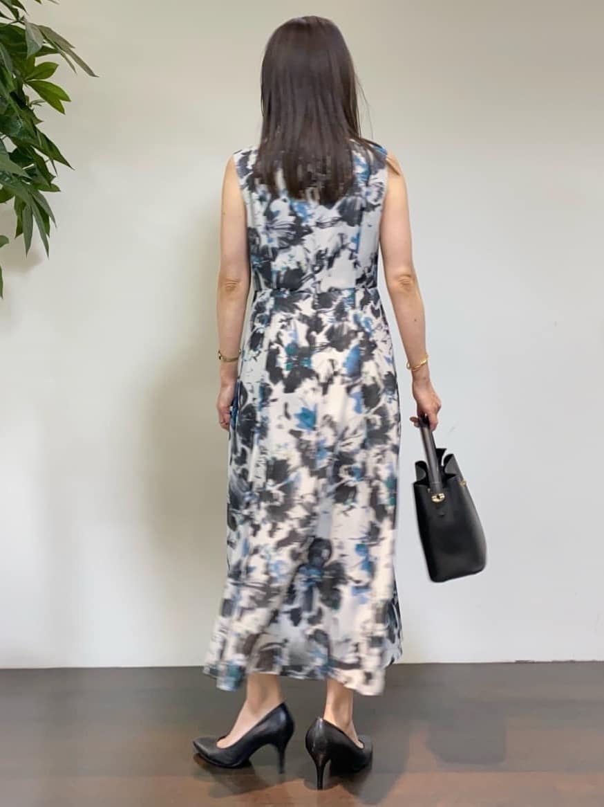 tomoさんの「UNTITLED｜【短丈/日本製】カラミ風メッシュ ノーカラージャケット」を使ったコーディネート