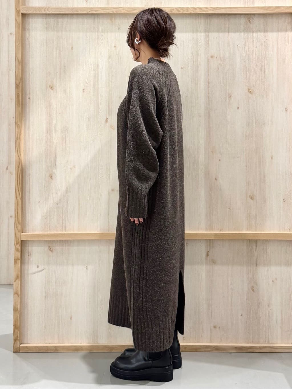 nanaさんの「THE SHOP TK｜きれいめにもカジュアルにも ノーカラーキルトジャケット」を使ったコーディネート