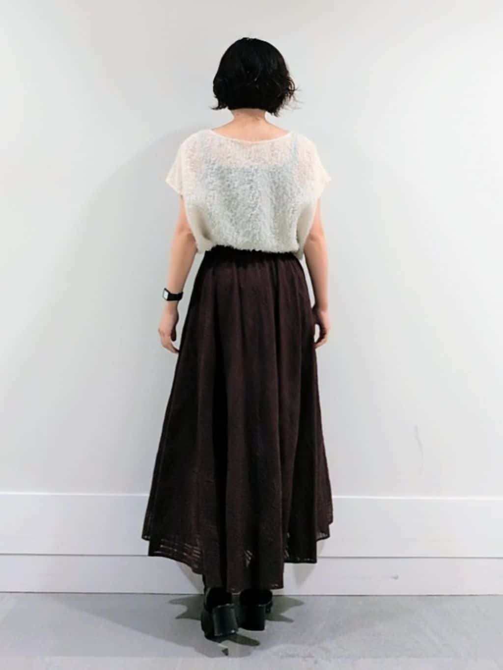 ミズタさんの「UNTITLED｜【セットアップ可/洗える】フェザーフレンチスリーブブラウス」を使ったコーディネート